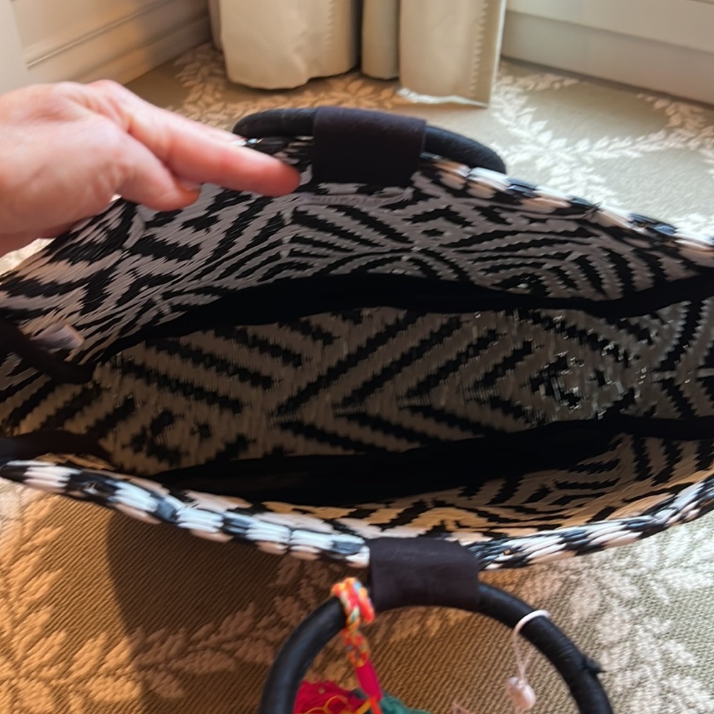Shiraleah Tote and Zip Pouch Set - Picture 3 of 8